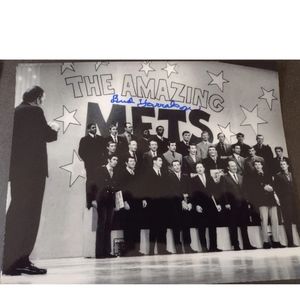 Buddy Harrelson autographed 8"x10" pic comes with COA